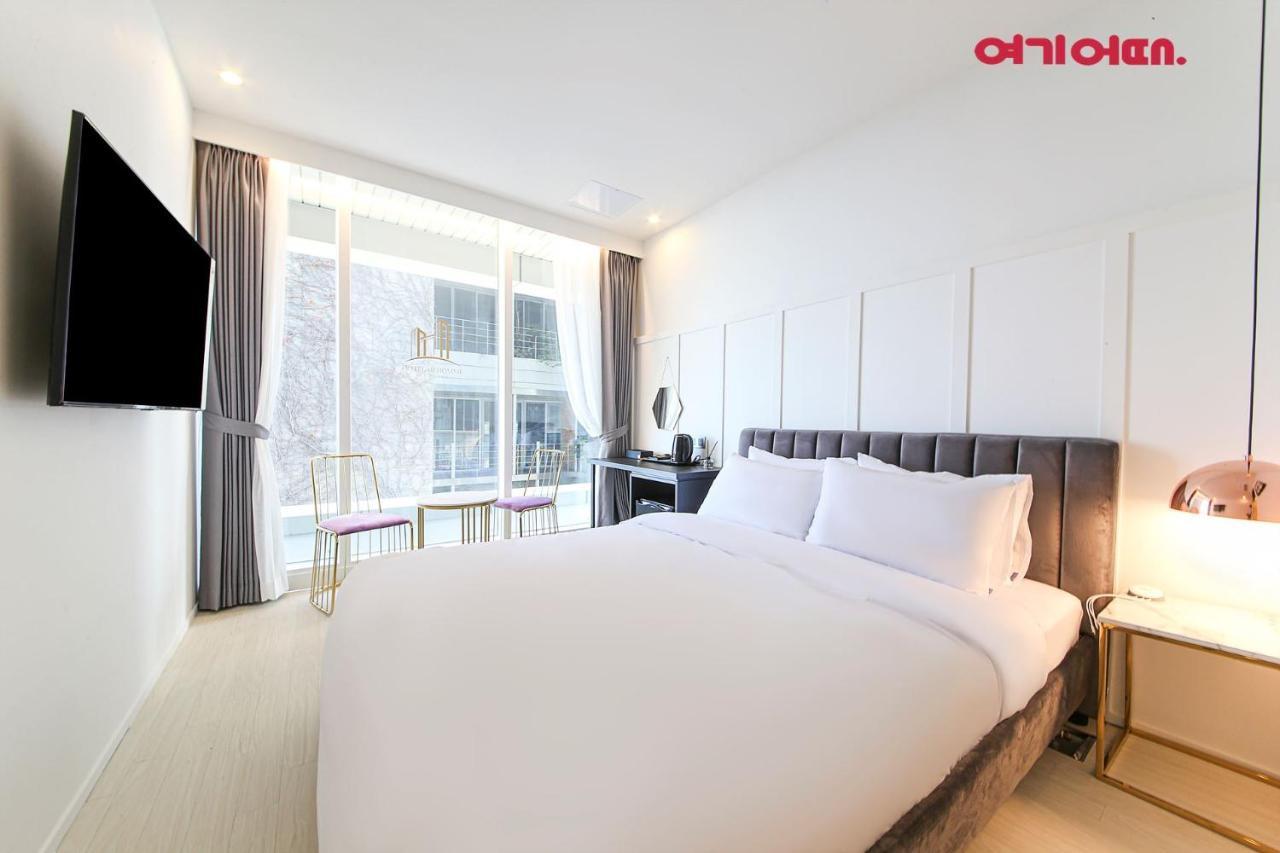 De Homme Hotel Busan Bagian luar foto