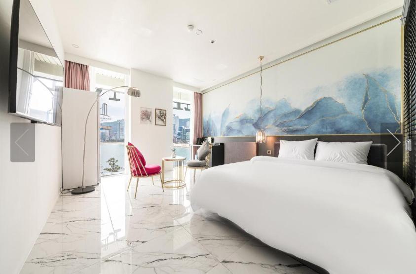 De Homme Hotel Busan Bagian luar foto